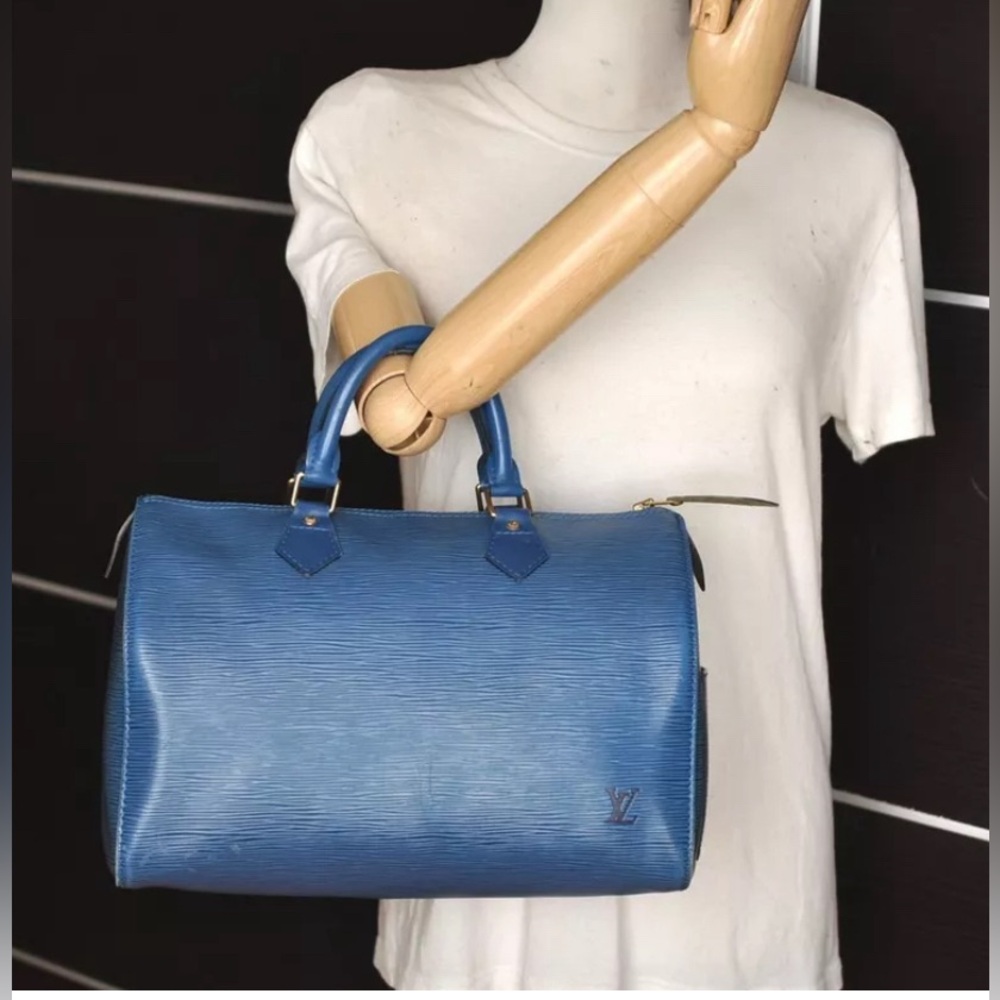 Authentic Louis Vuitton Epi Speedy 30 Hand Boston Bag Blue